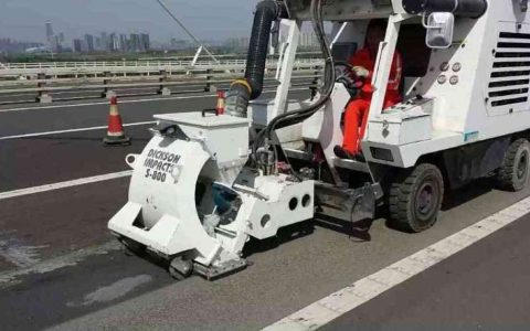 國產車載式路面拋丸機